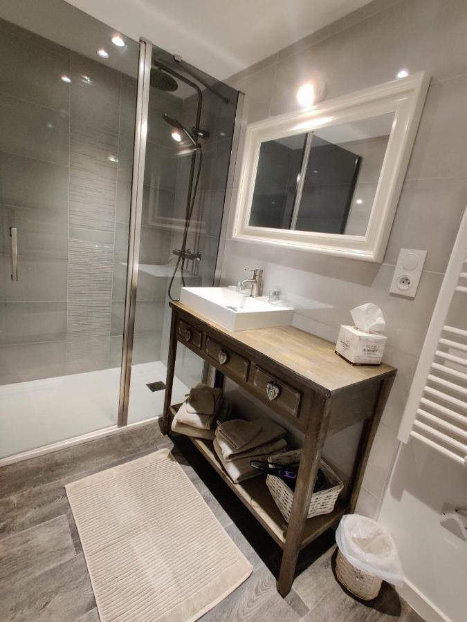 שומון Suite Eden Avec Jacuzzi Prive מראה חיצוני תמונה